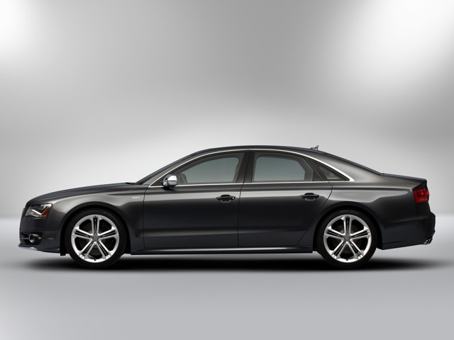 Audi S8 photo 48