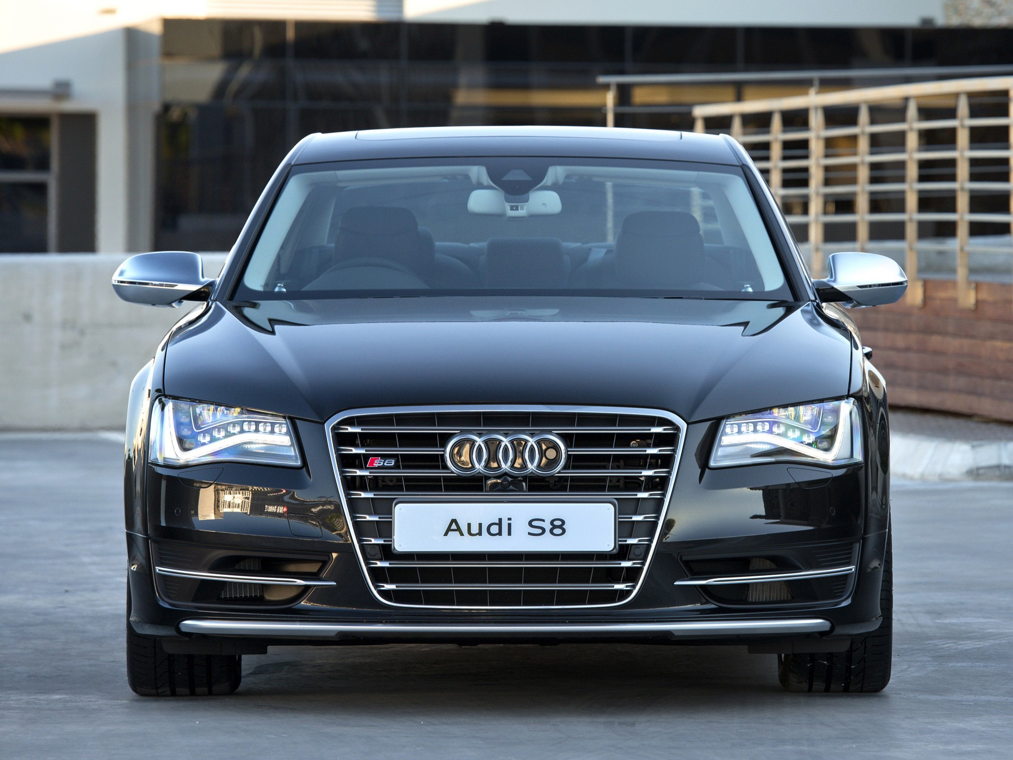 Audi S8 photo 50