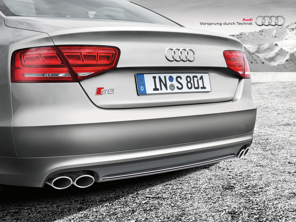 Audi S8 photo 3