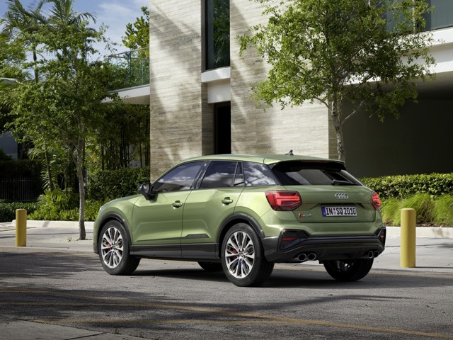 AUDI SQ2