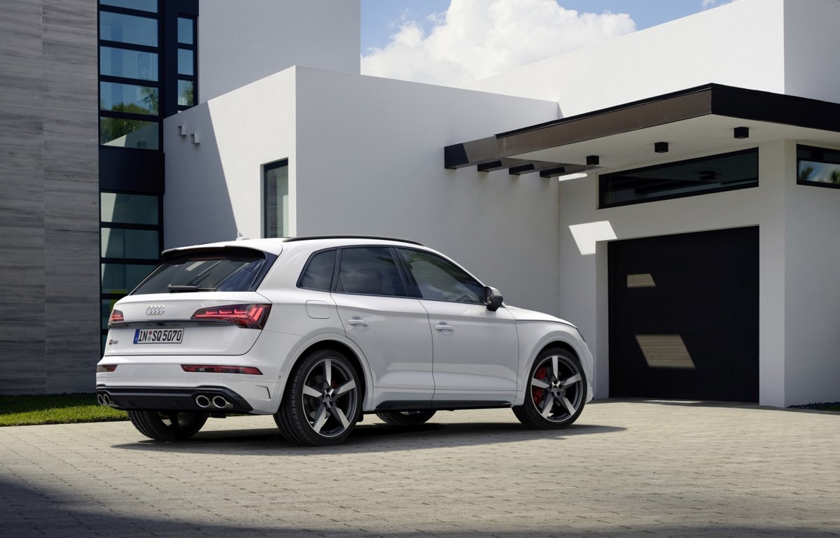 Audi AUDI SQ5 3.0L TFSI Quattro 8AT AWD (354 HP)