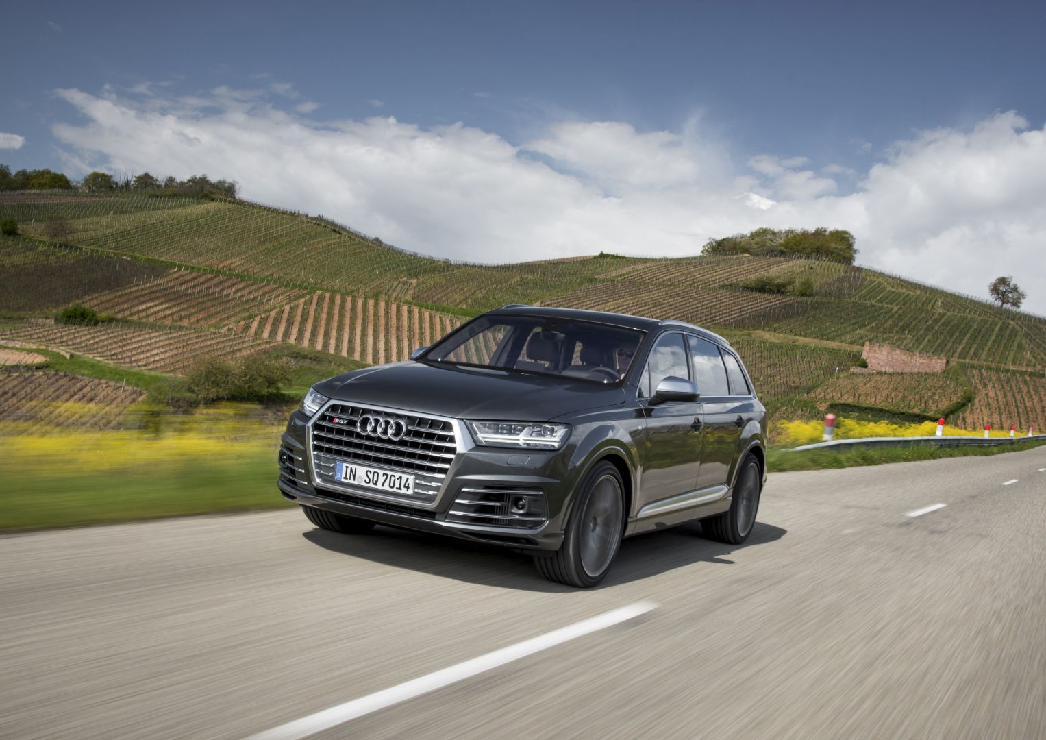 Audi Sq7 photo 39