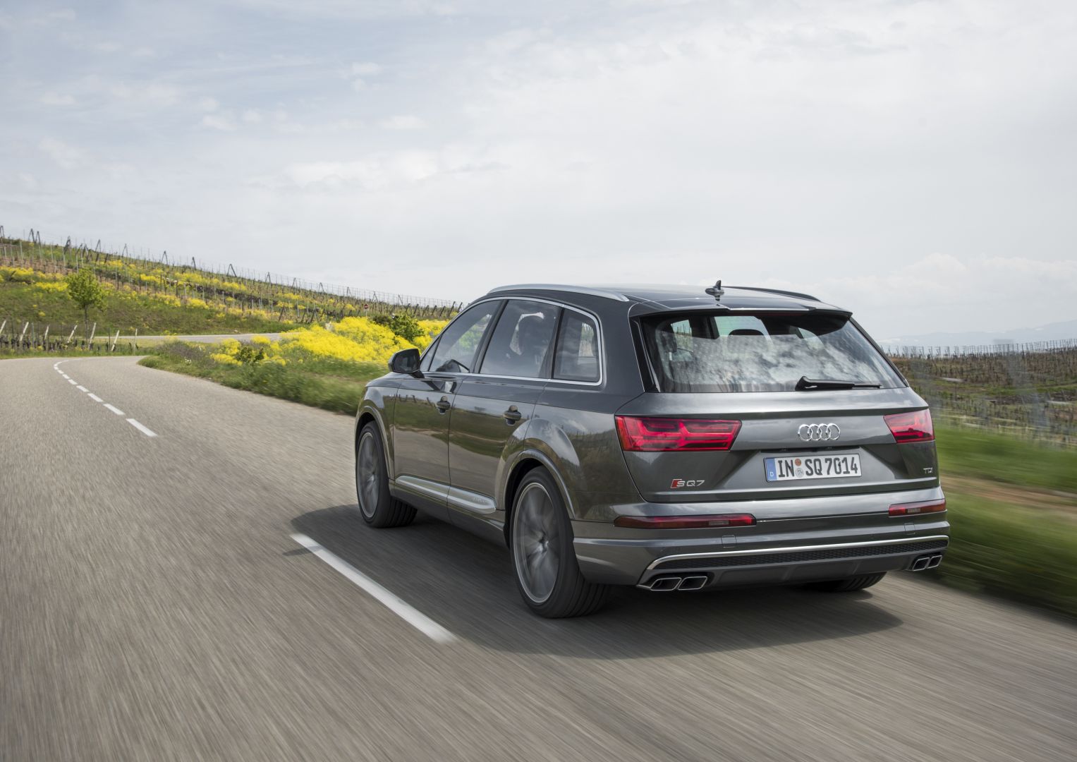 Audi Sq7 photo 41