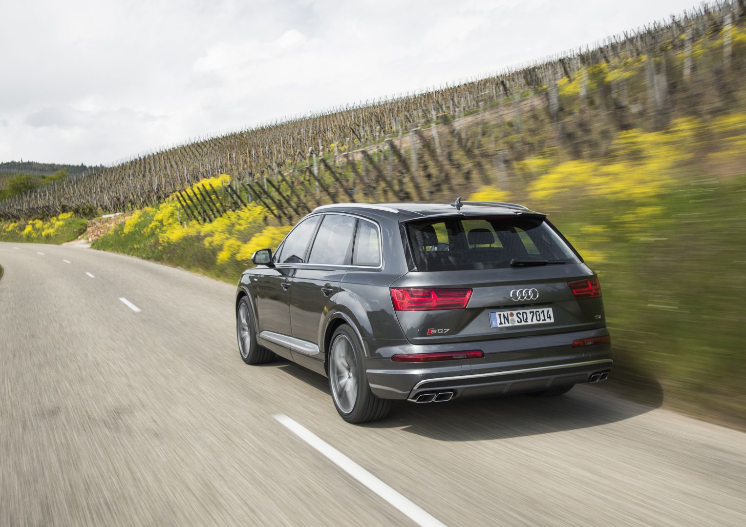 Audi Sq7 photo 42