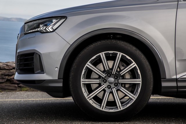 Audi Sq7 photo 16