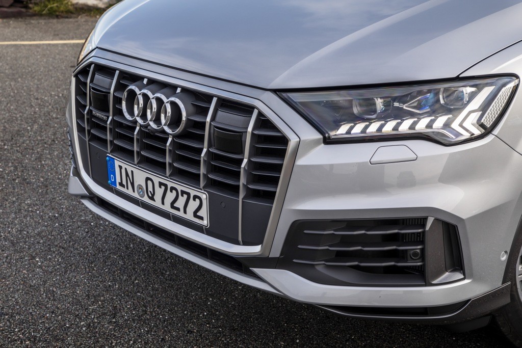Audi Sq7 photo 24