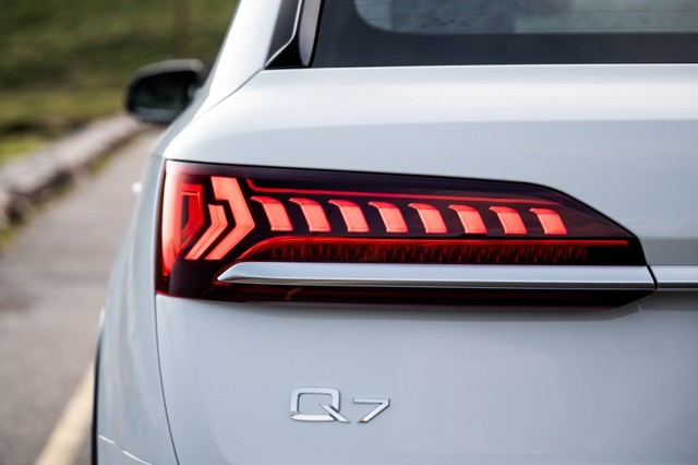 Audi Sq7 photo 38