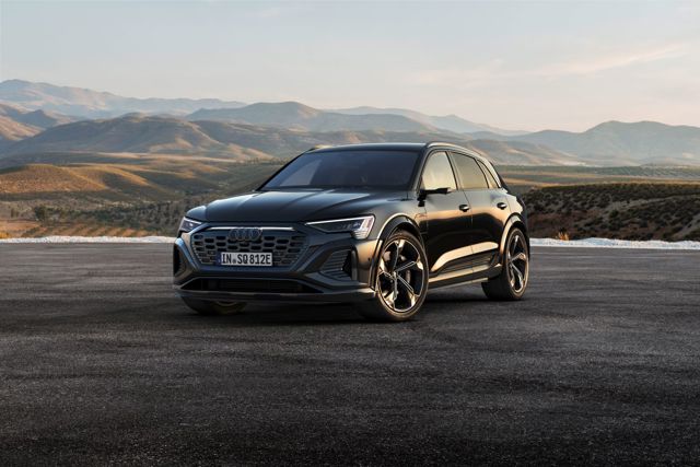 AUDI SQ8 e-tron