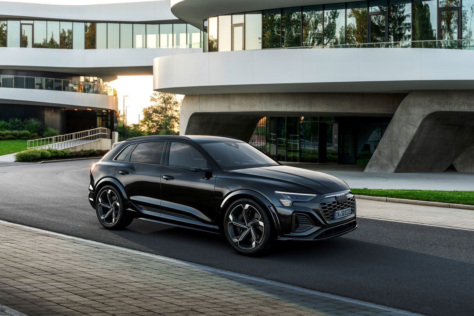Audi Sq8 E-Tron photo 11
