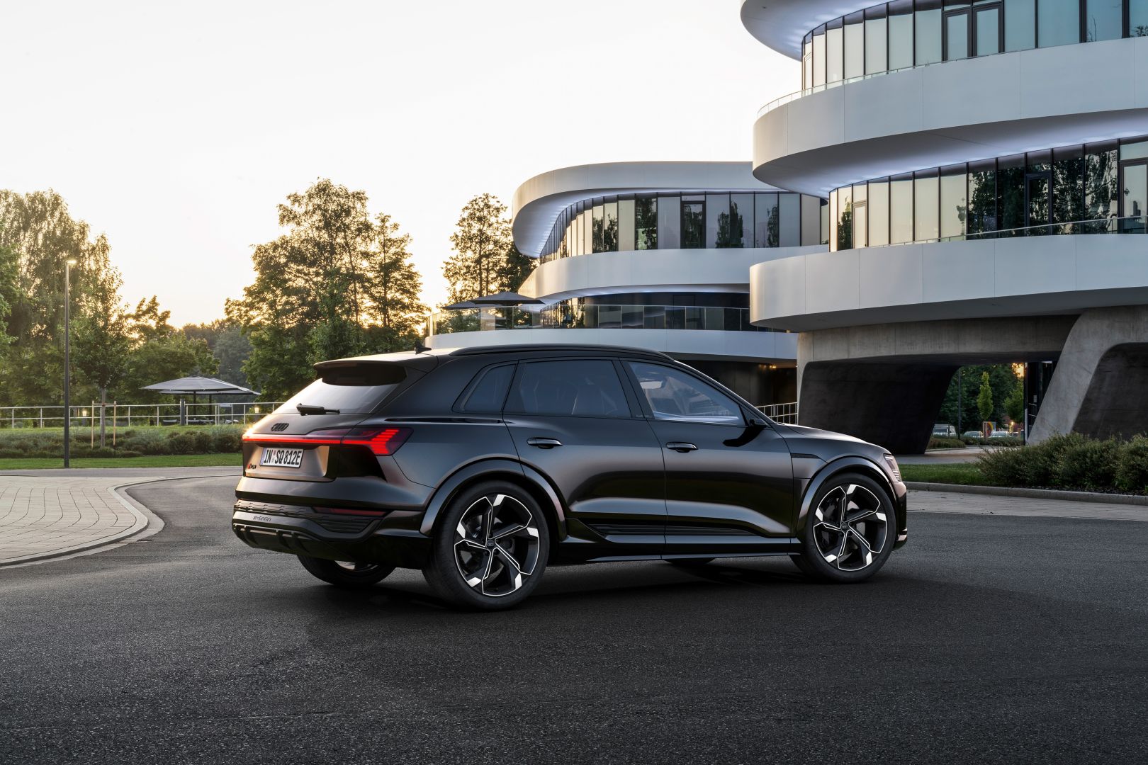 Audi Sq8 E-Tron photo 13