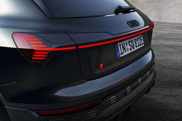 Audi Sq8 E-Tron photo 18