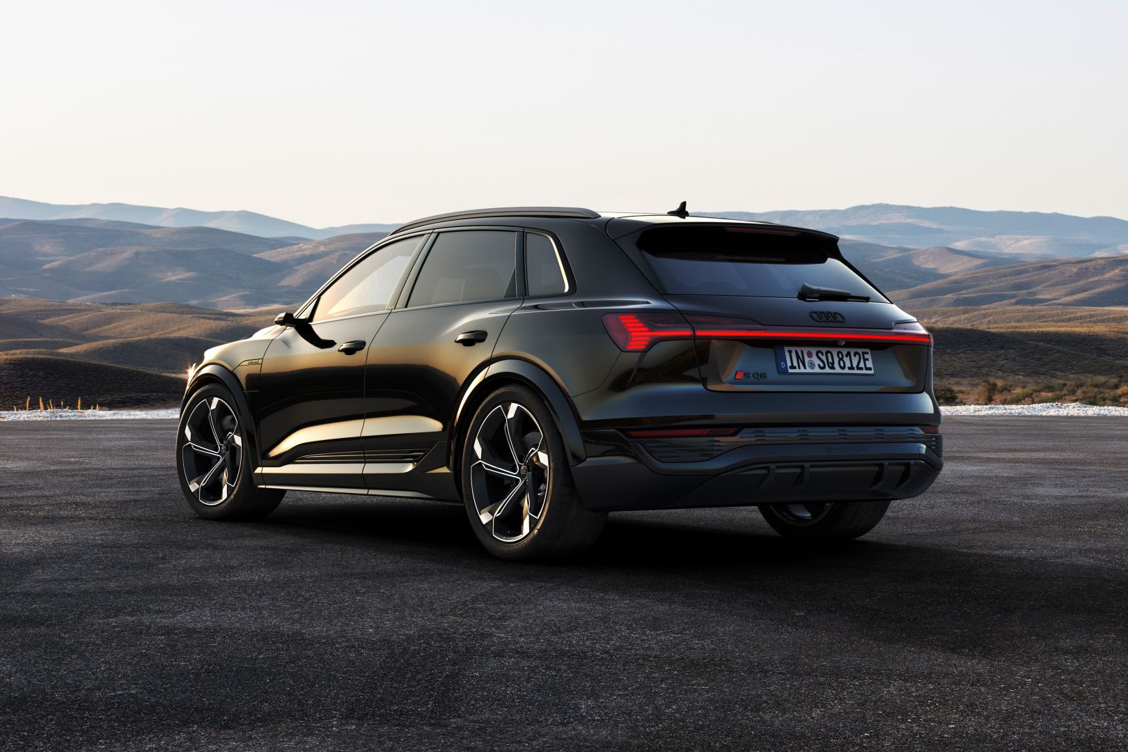 Audi Sq8 E-Tron photo 2