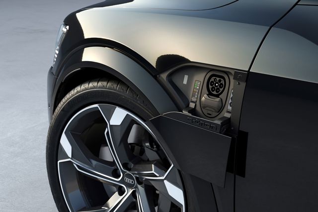 Audi Sq8 E-Tron photo 22