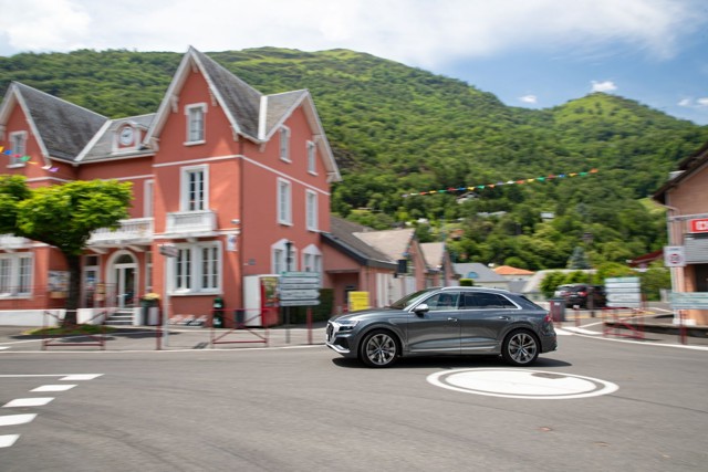 Audi Sq8 photo 42