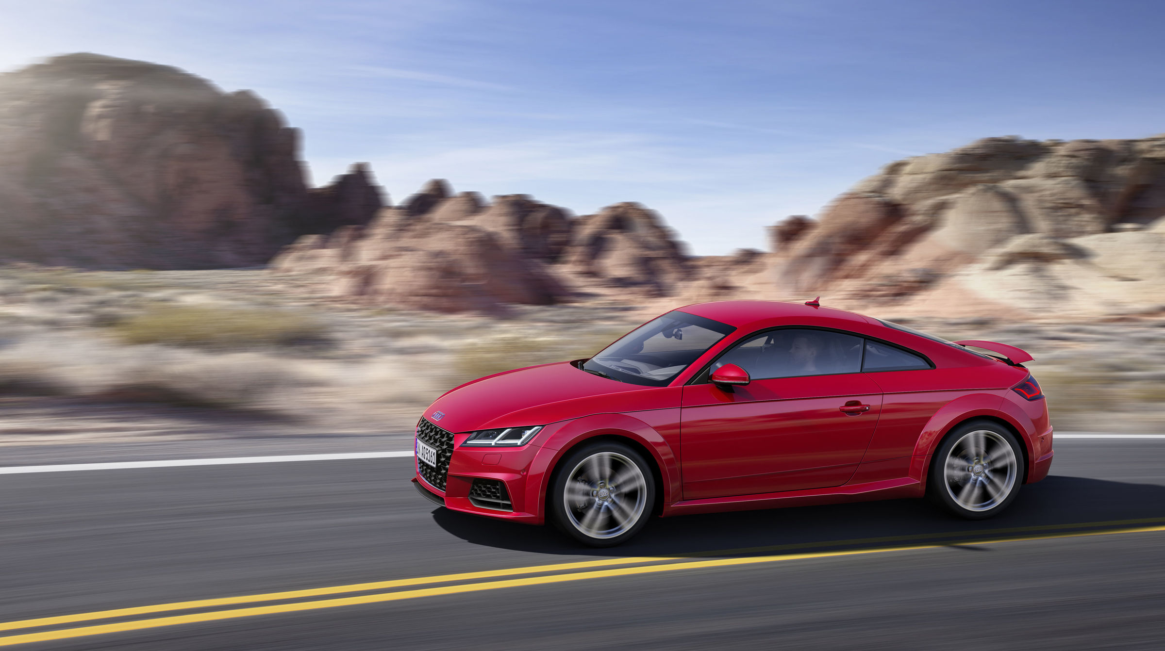 Audi Tt Coupe photo 2
