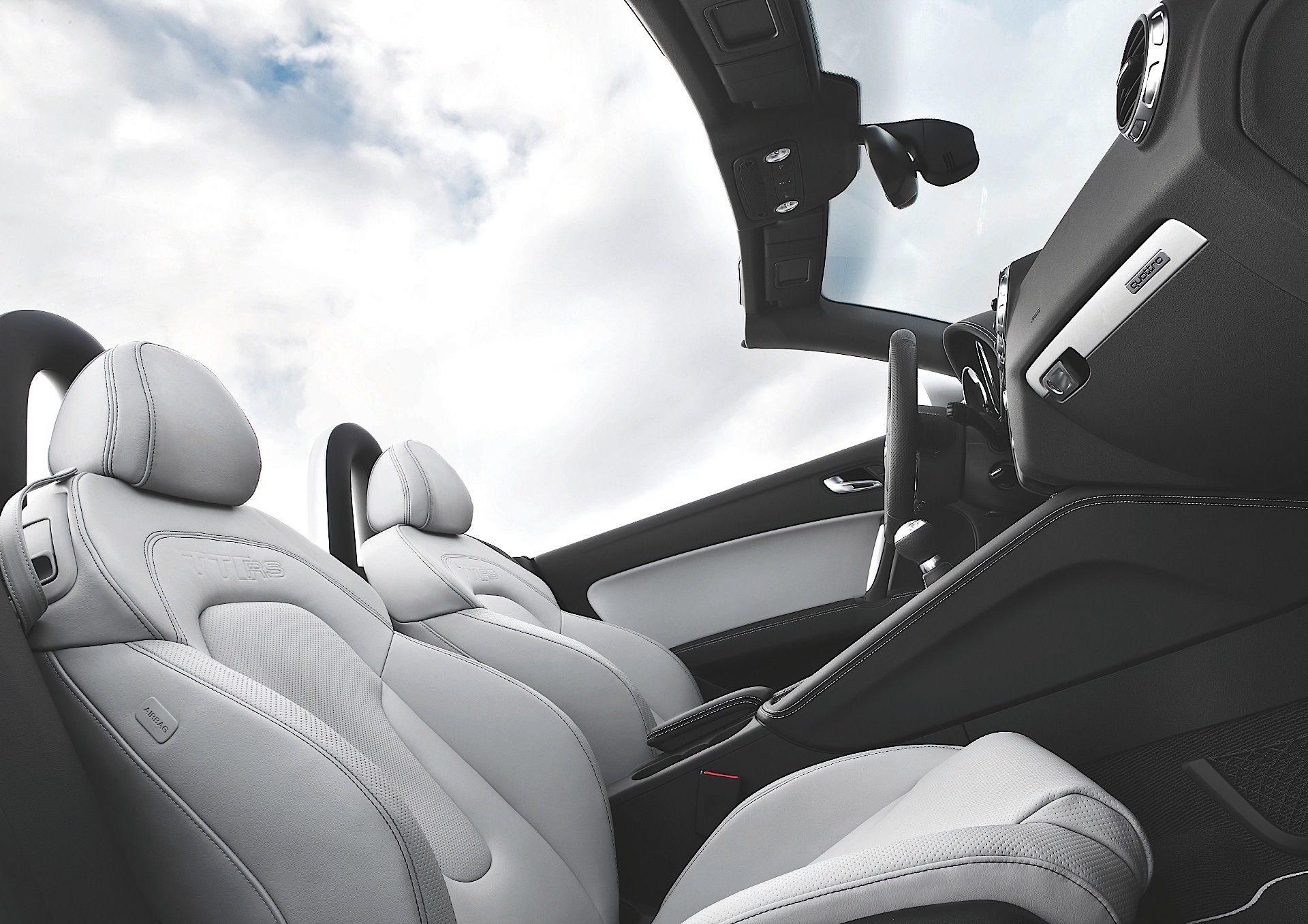 Audi Tt Rs Roadster photo 25