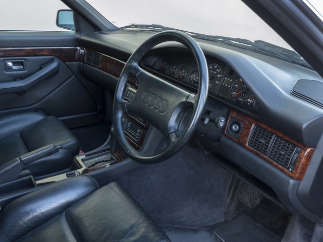 Audi V8 photo 35