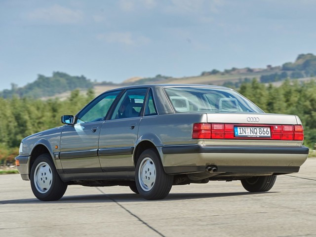 Audi V8 photo 8
