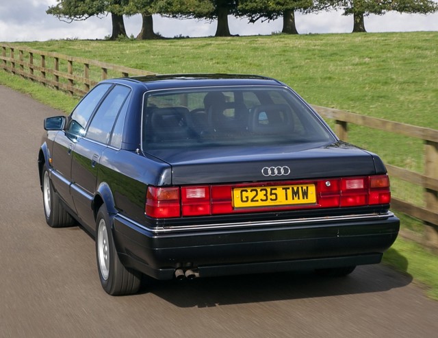 Audi V8 photo 16