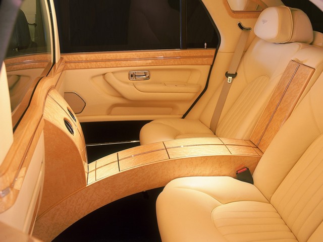 Bentley Arnage photo 11