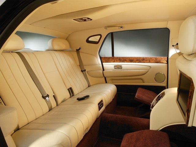 Bentley Arnage photo 13