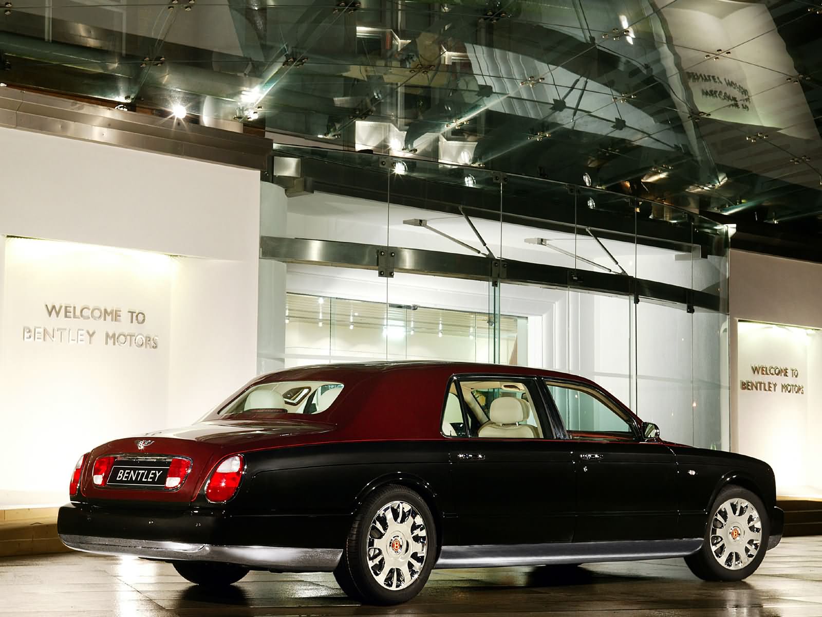 Bentley Arnage photo 2