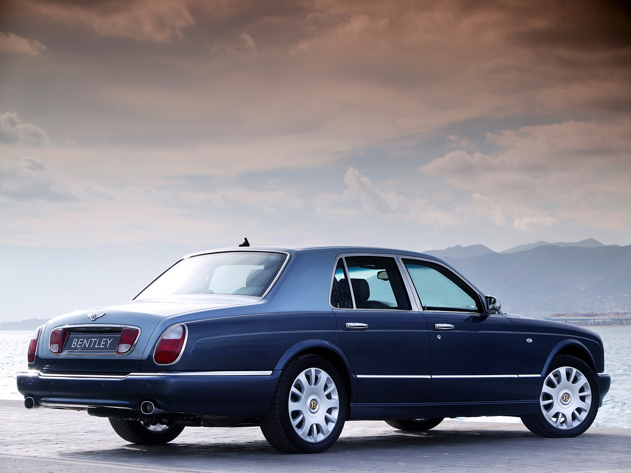 Bentley Arnage photo 10