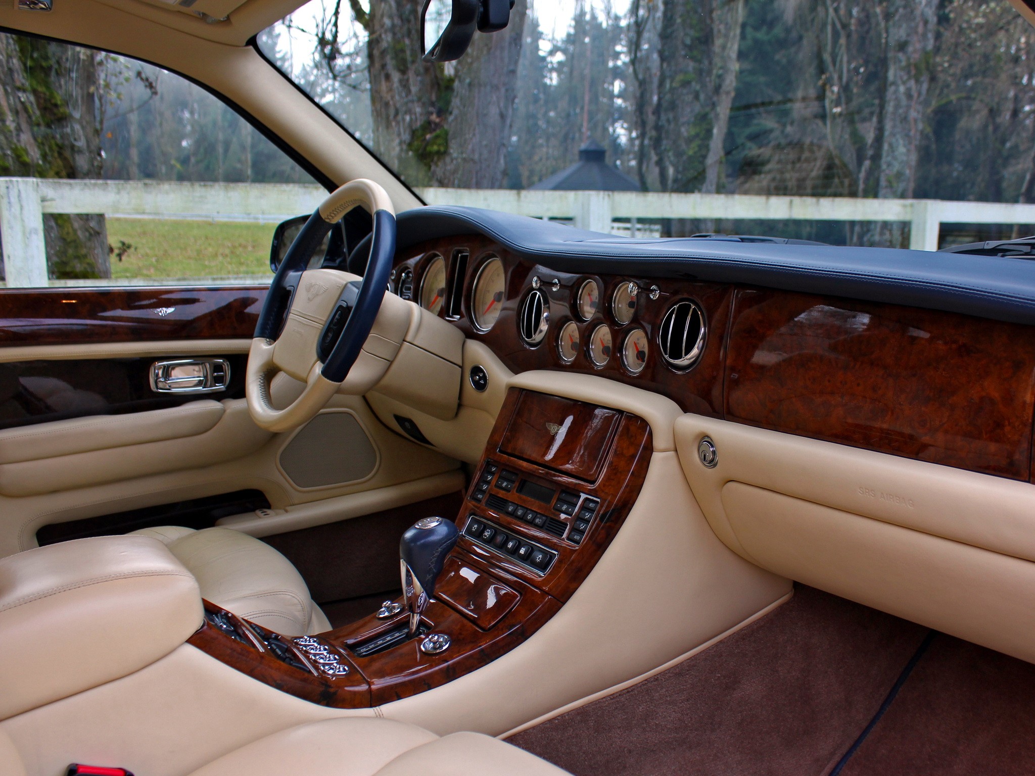 Bentley Arnage photo 29
