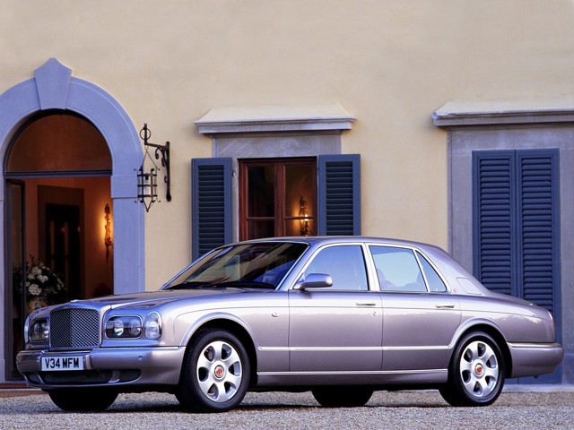 Bentley Arnage photo 11