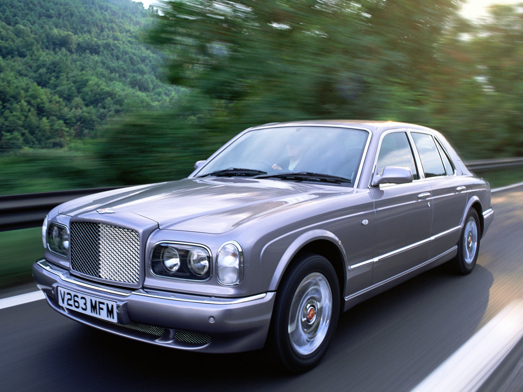 Bentley Arnage photo 16