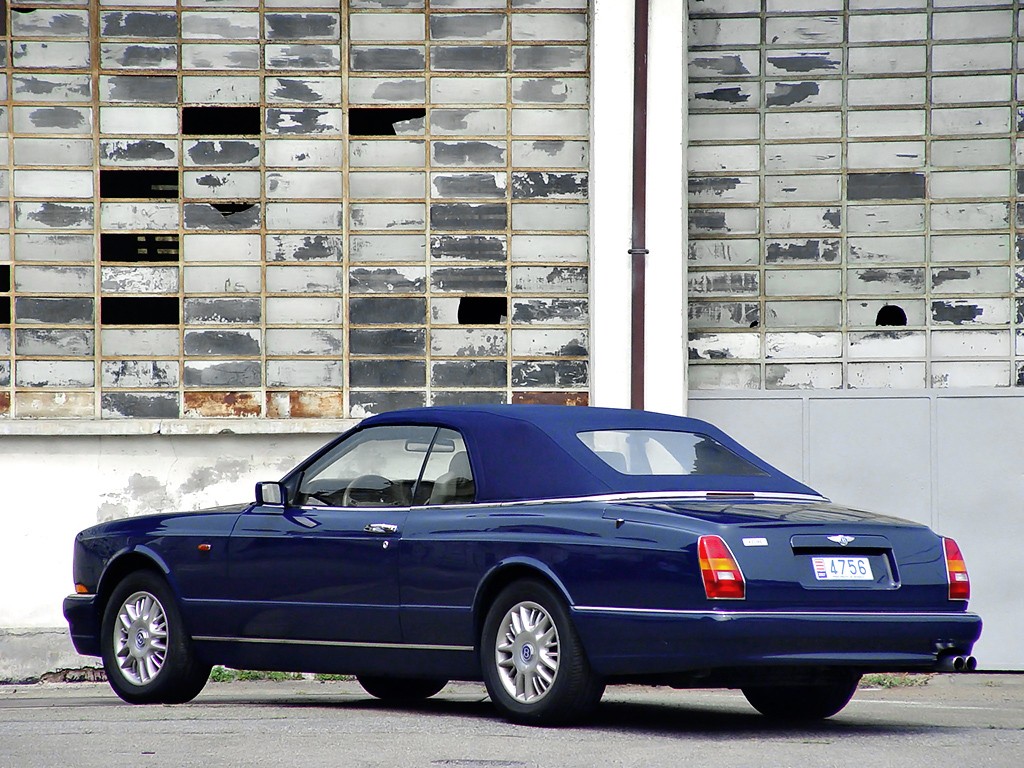 Bentley Azure photo 12