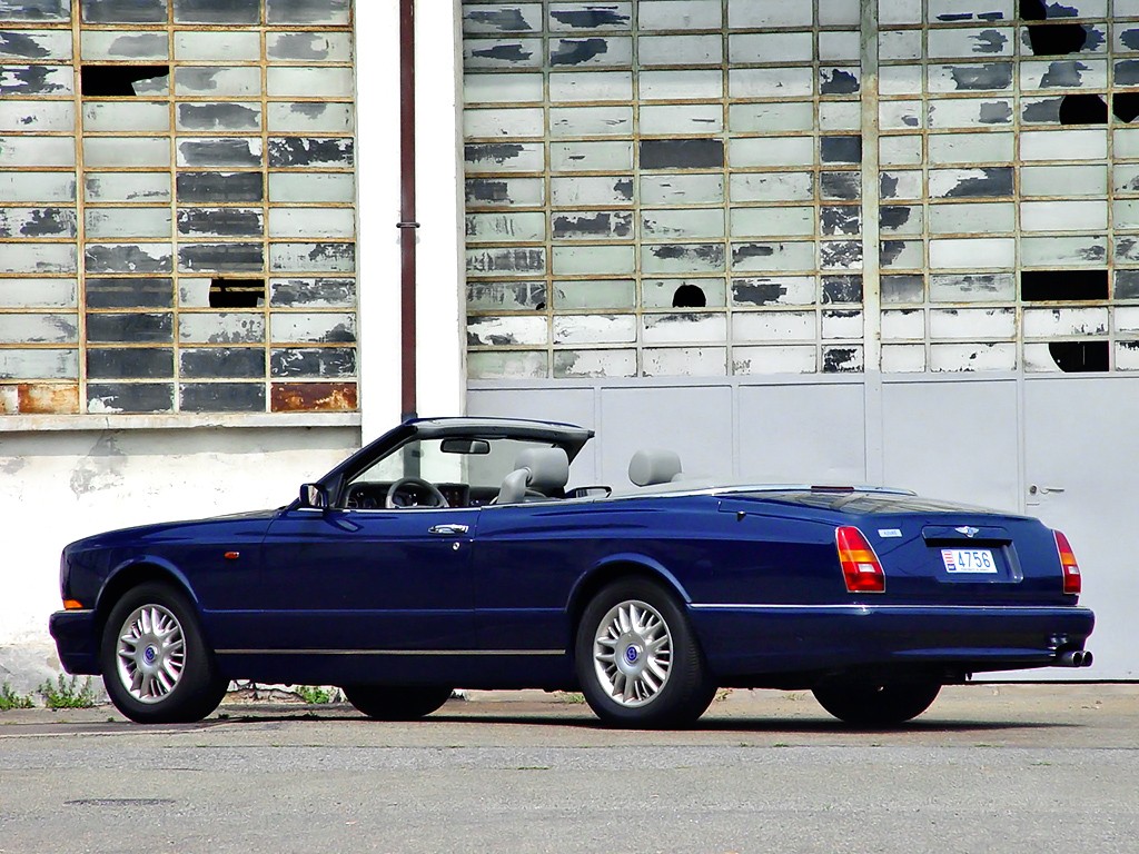 Bentley Azure photo 13