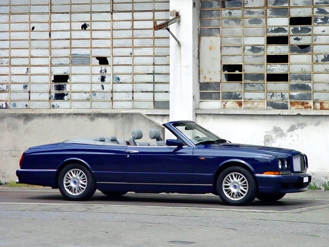 Bentley Azure photo 14