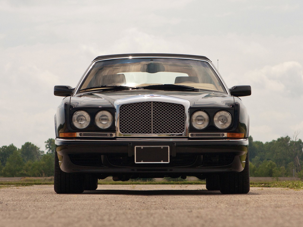 Bentley Azure photo 17