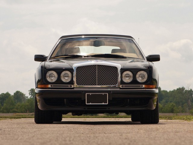 Bentley Azure photo 17