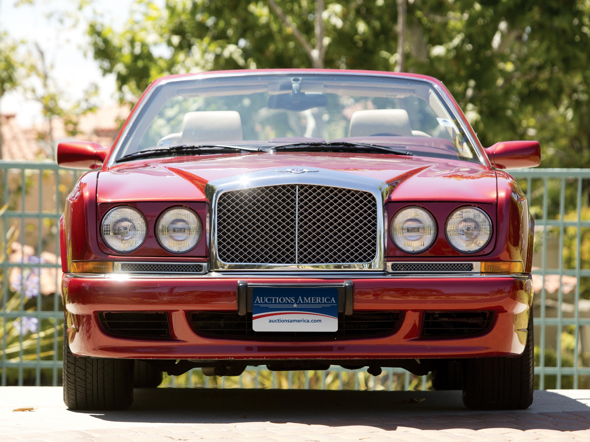 Bentley Azure photo 19