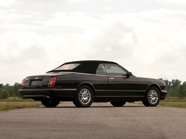 Bentley Azure photo 24