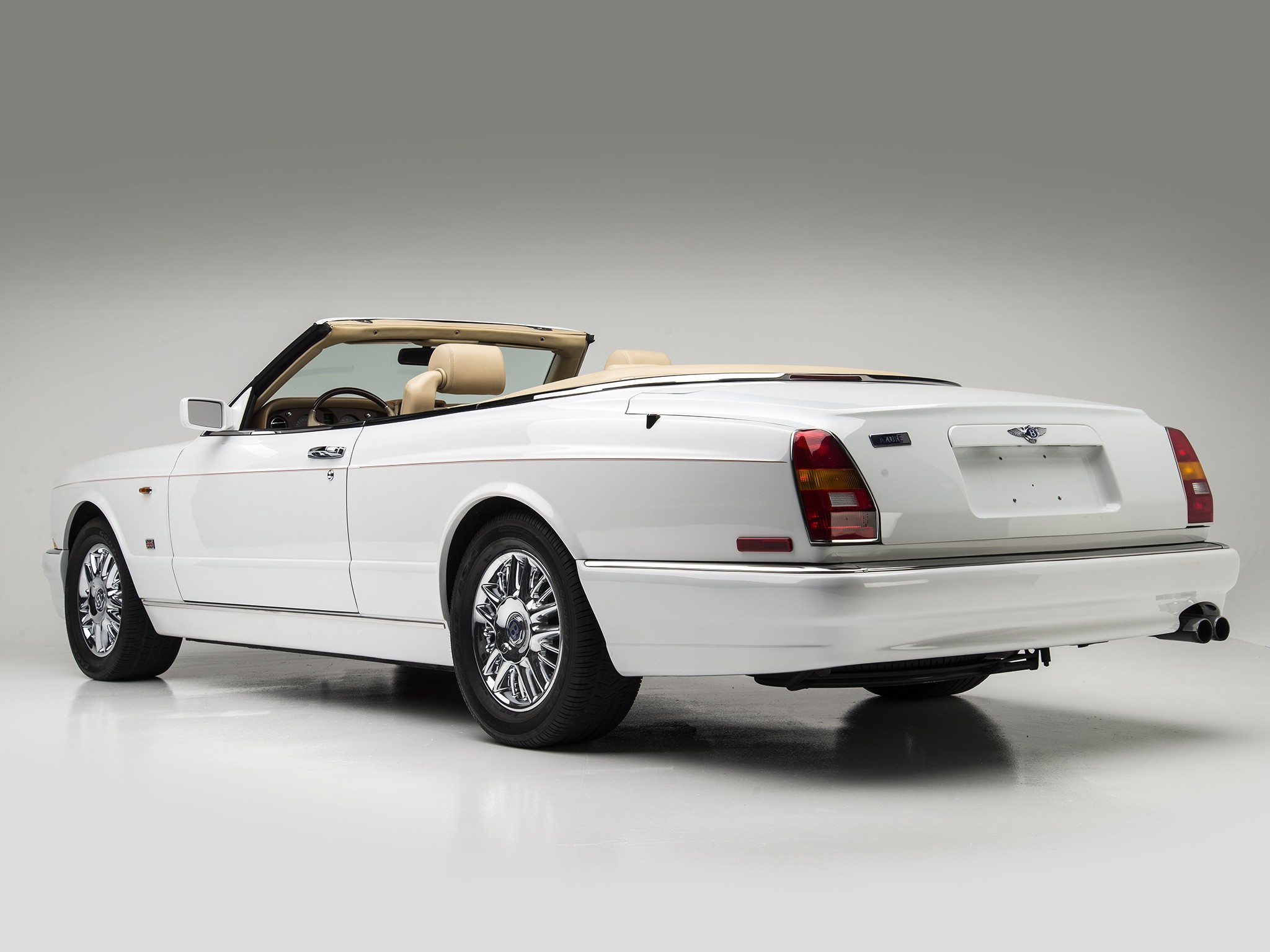 Bentley Azure photo 27