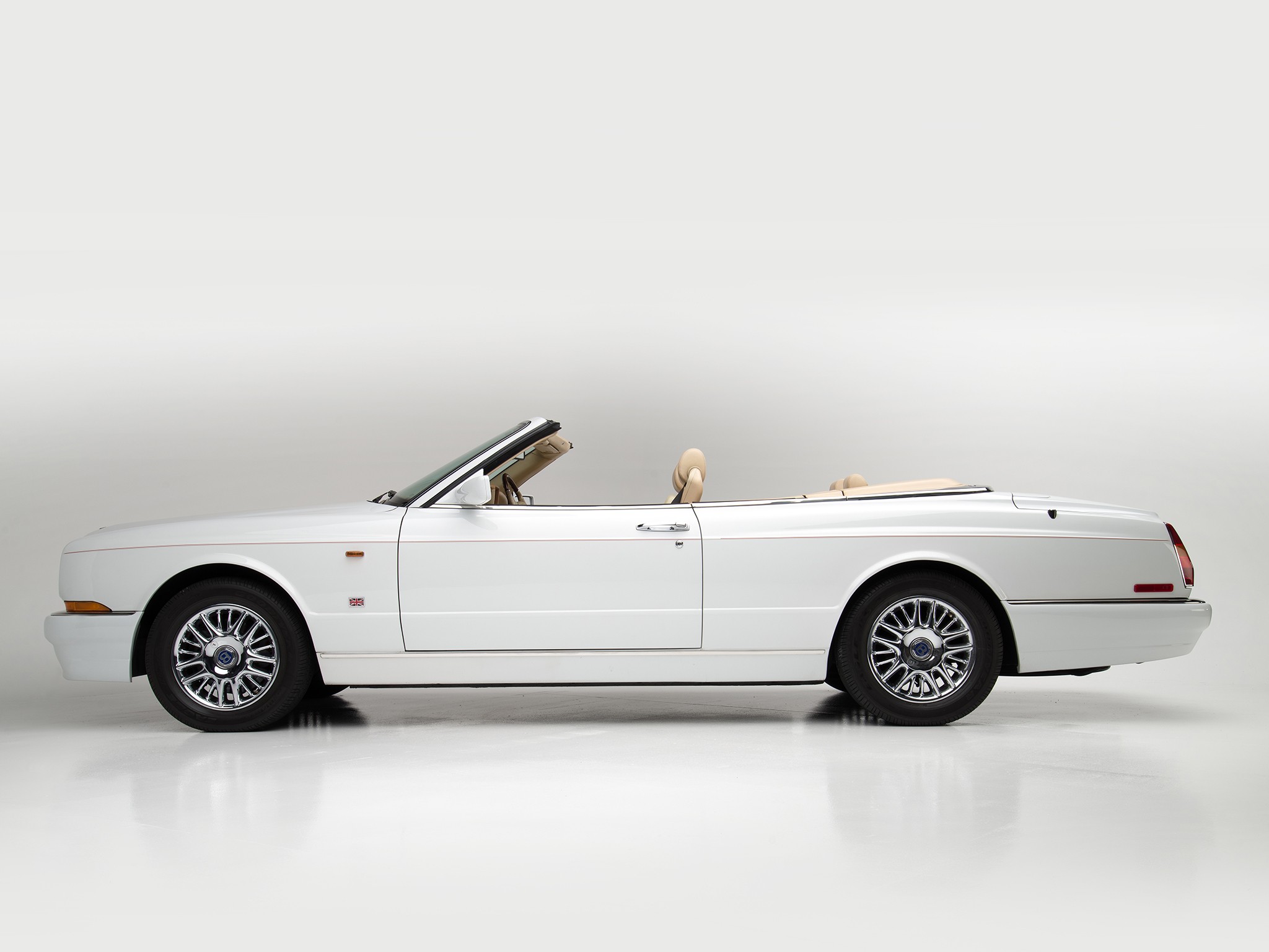 Bentley Azure photo 28