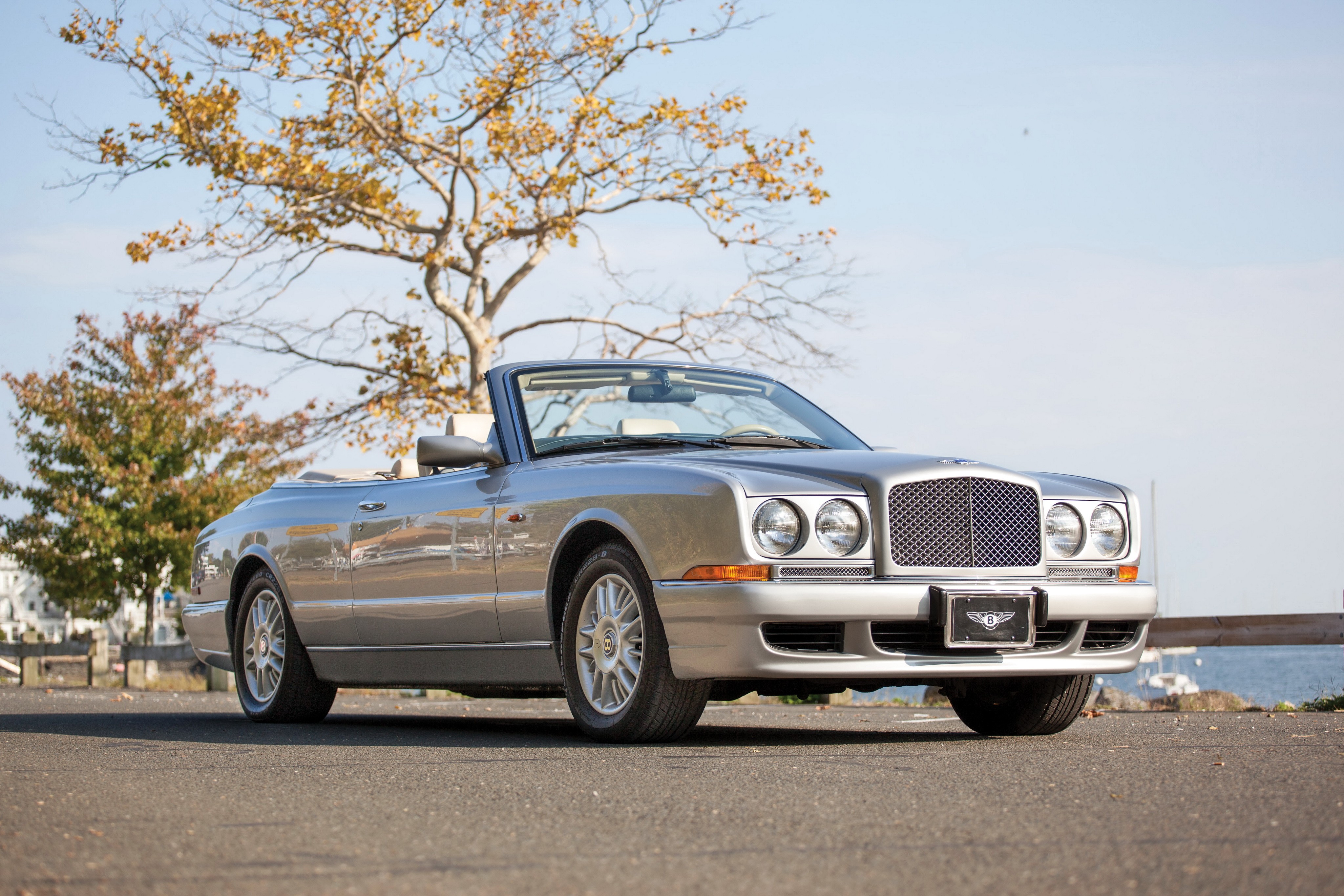 Bentley Azure photo 29