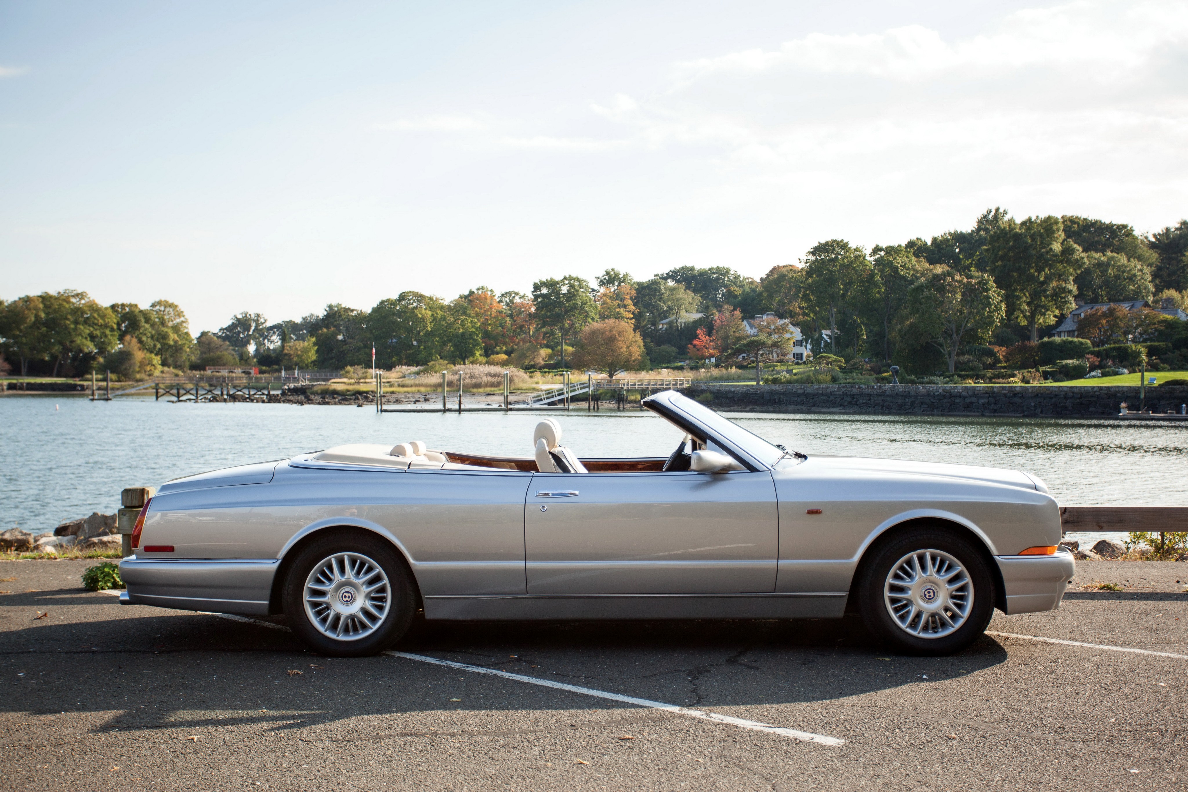 Bentley Azure photo 30