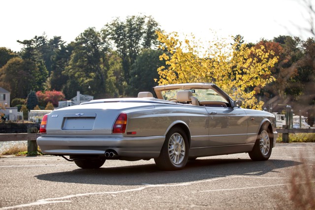 Bentley Azure photo 31