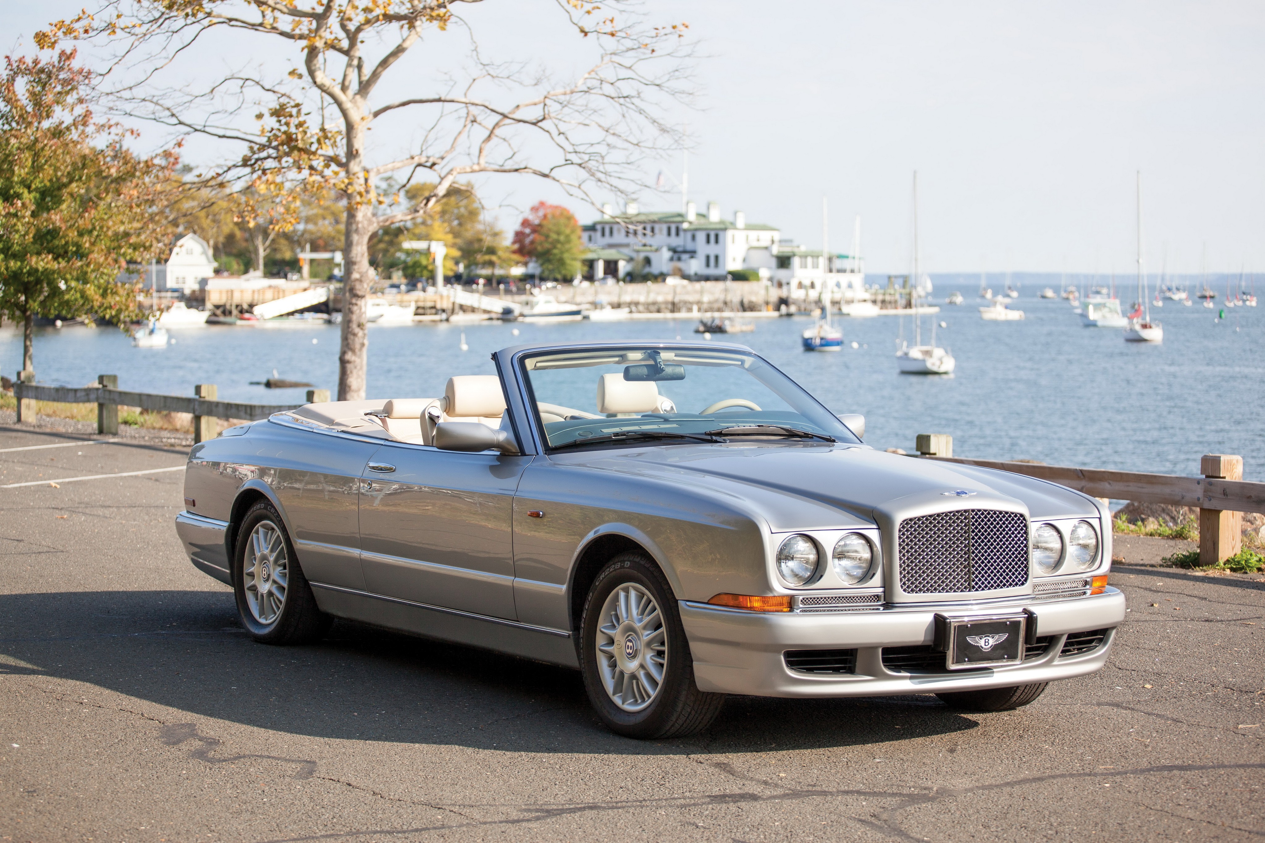 Bentley Azure photo 33