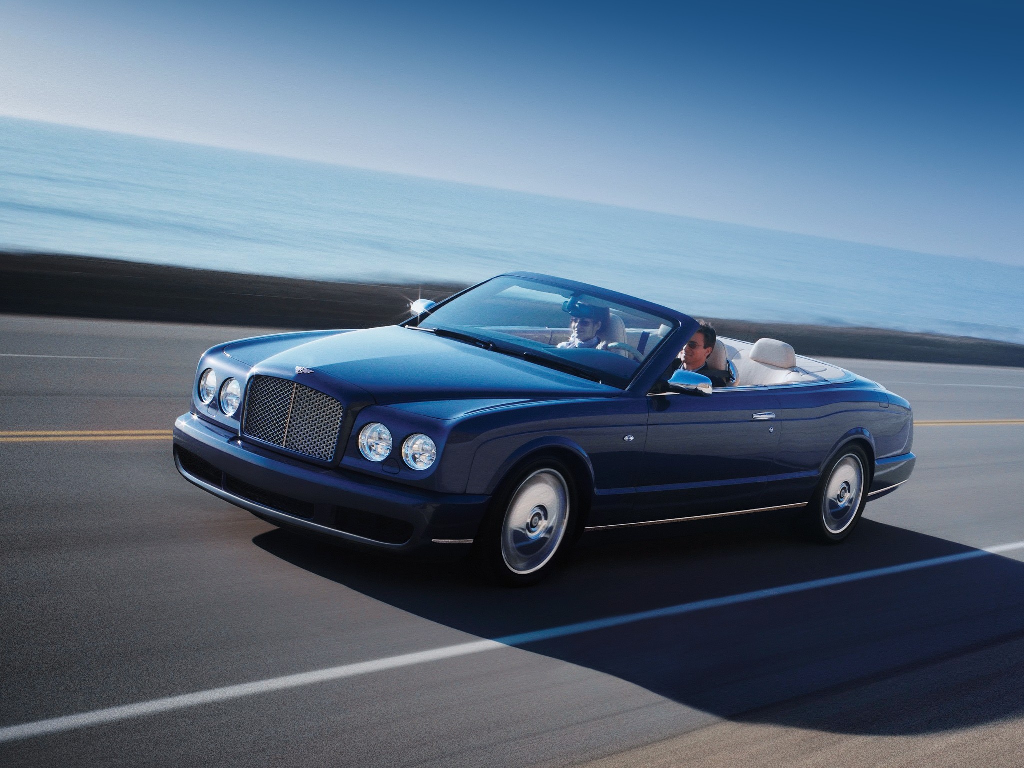 Bentley Azure photo 32
