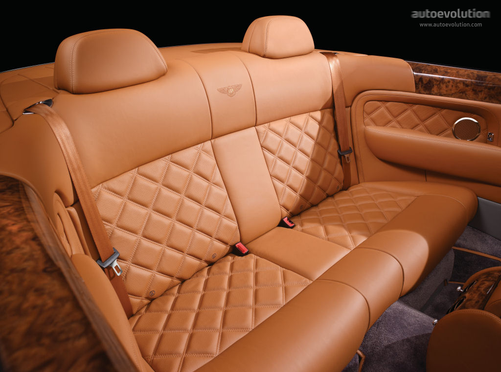 Bentley Azure photo 22