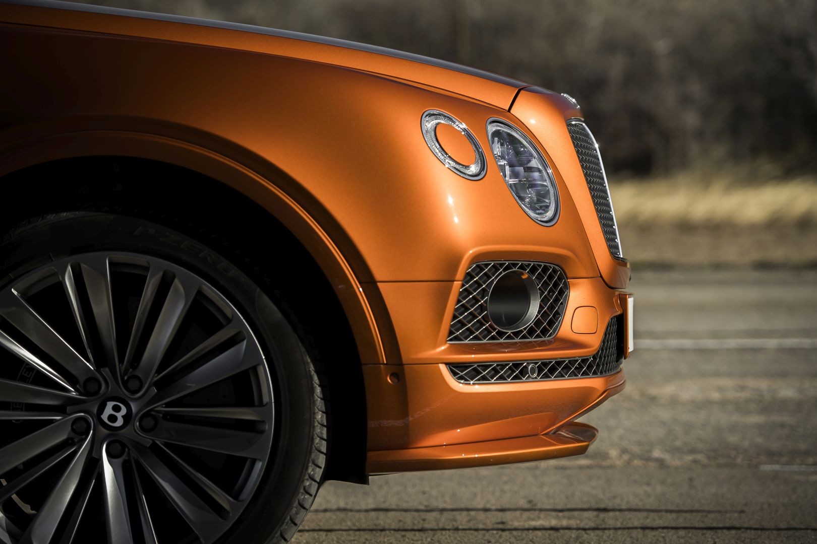 Bentley Bentayga Speed photo 8