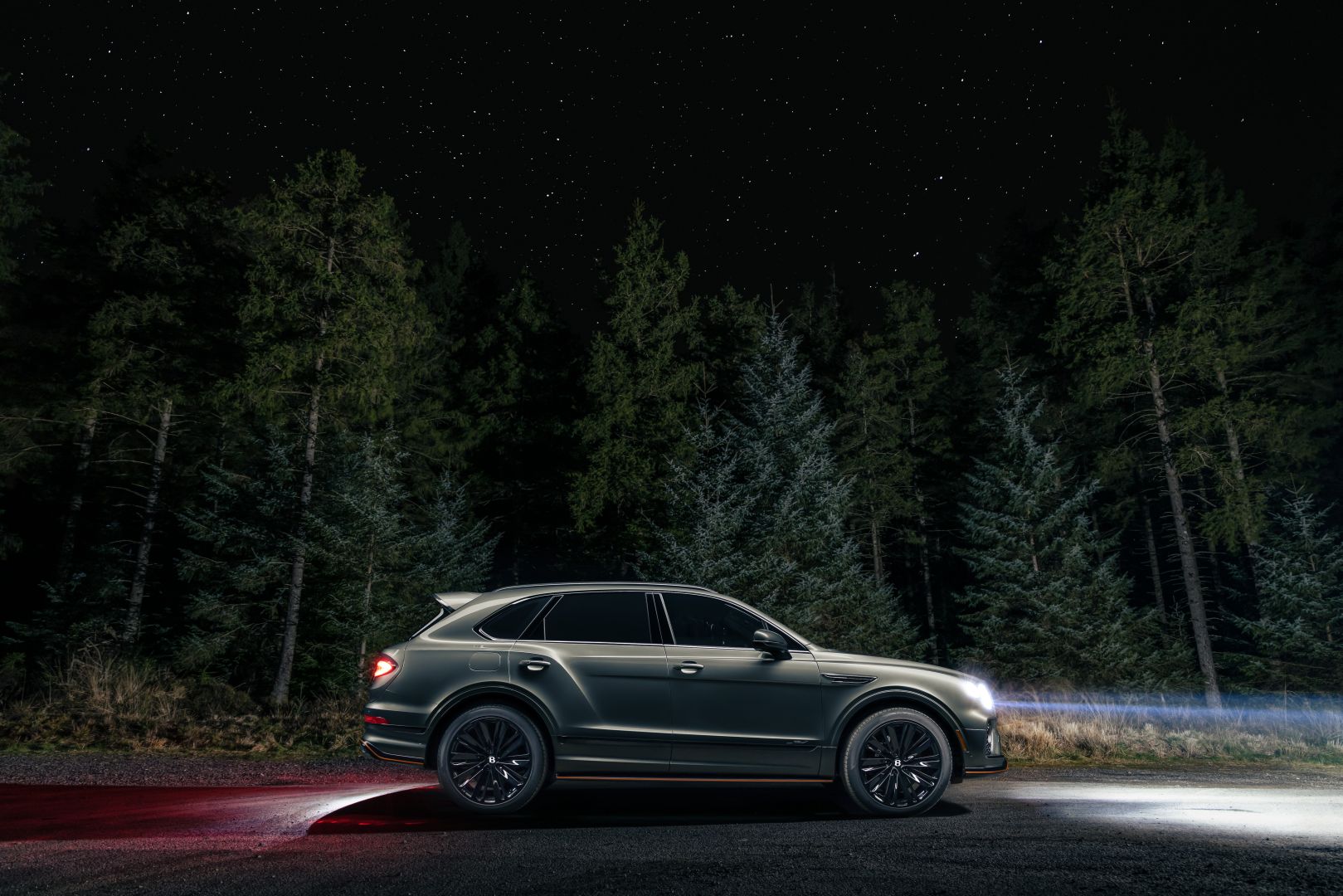 Bentley Bentayga Speed photo 13