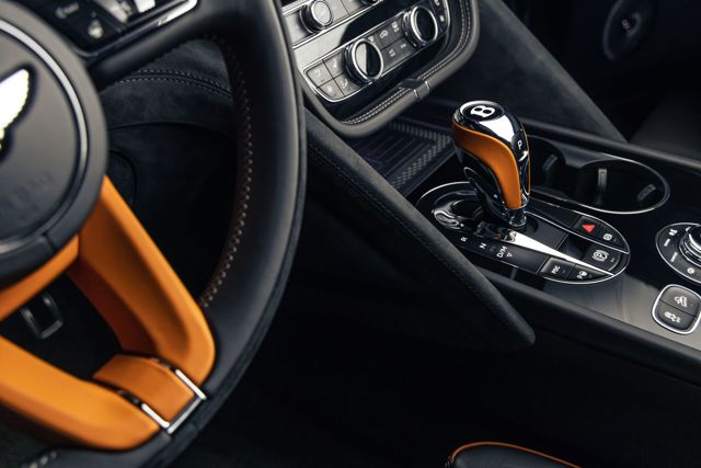 Bentley Bentayga Speed photo 32