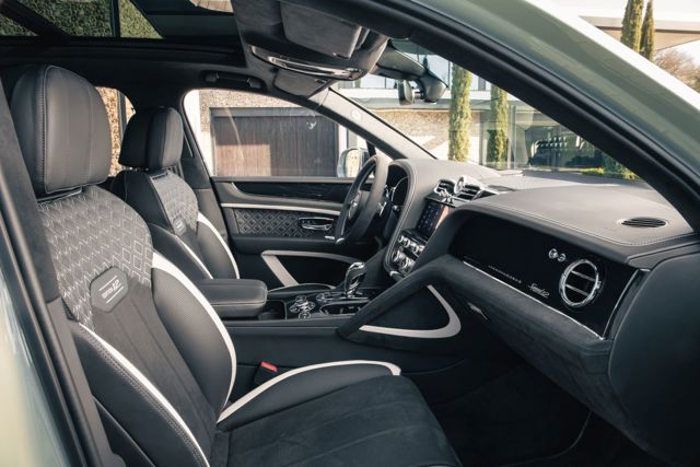 Bentley Bentayga Speed photo 33