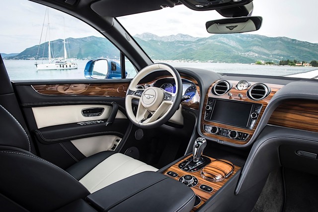Bentley Bentayga foto 39